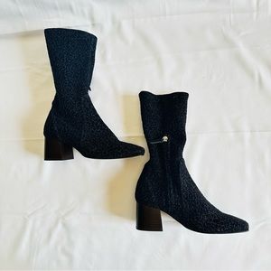 Andre Assous Venus Slip On Sock Boot in Black NWOT Size 5